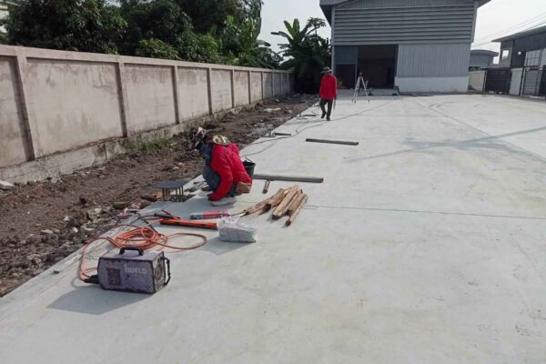 Construction Contractor (120)