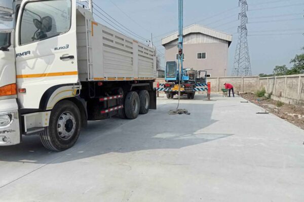 Construction Contractor (121)