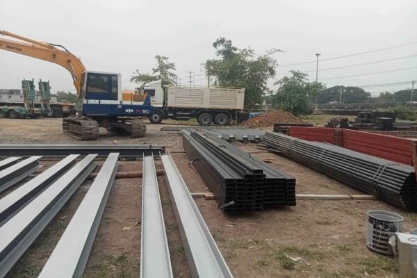Construction Contractor (132)