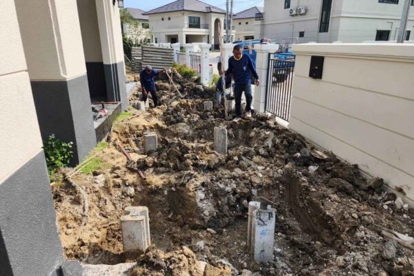 Construction Contractor (14)