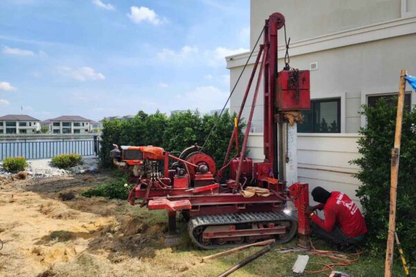 Construction Contractor (16)