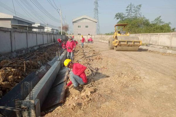 Construction Contractor (165)