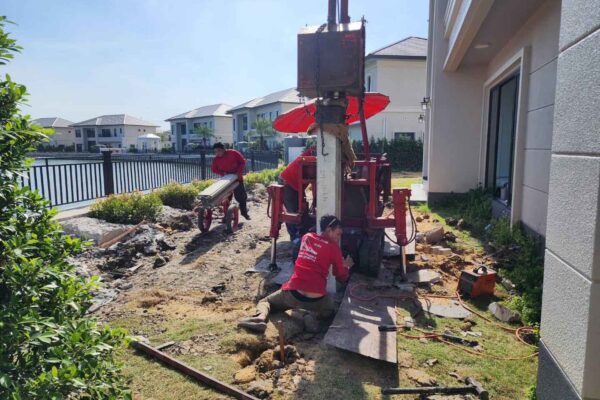 Construction Contractor (17)