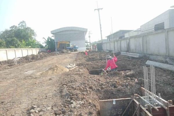 Construction Contractor (215)