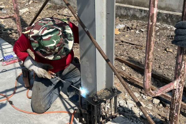 Construction Contractor (76)