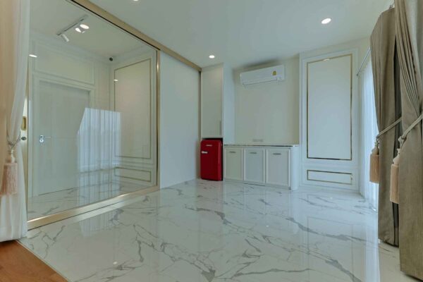 Interior Decoration (126)