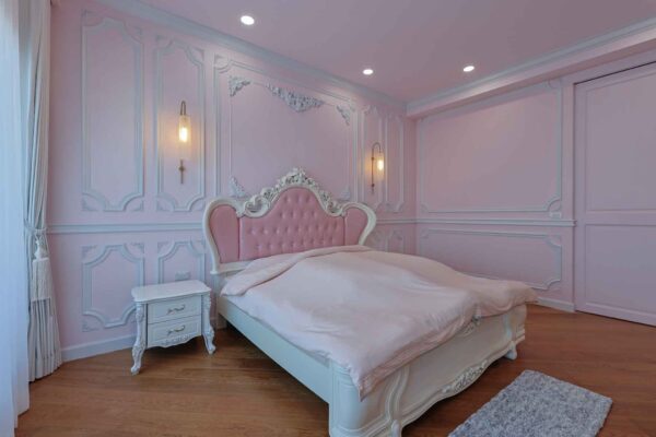 Interior Decoration (99)